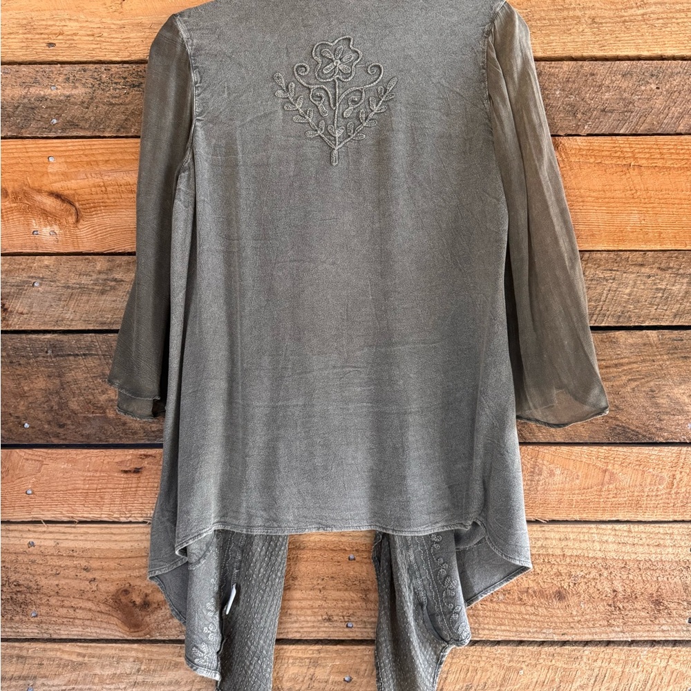Young Threads Textured Embroidered Patchwork Lightweight Cardigan Kimono NWT - Picture 9 of 12
